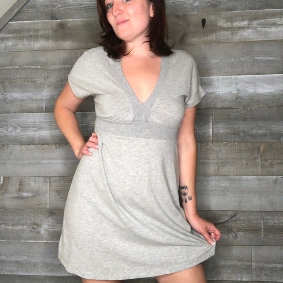 James Perse Dresses & Skirts - James Perse size 2 medium grey cotton lycra lightweight v neck summer midi dress